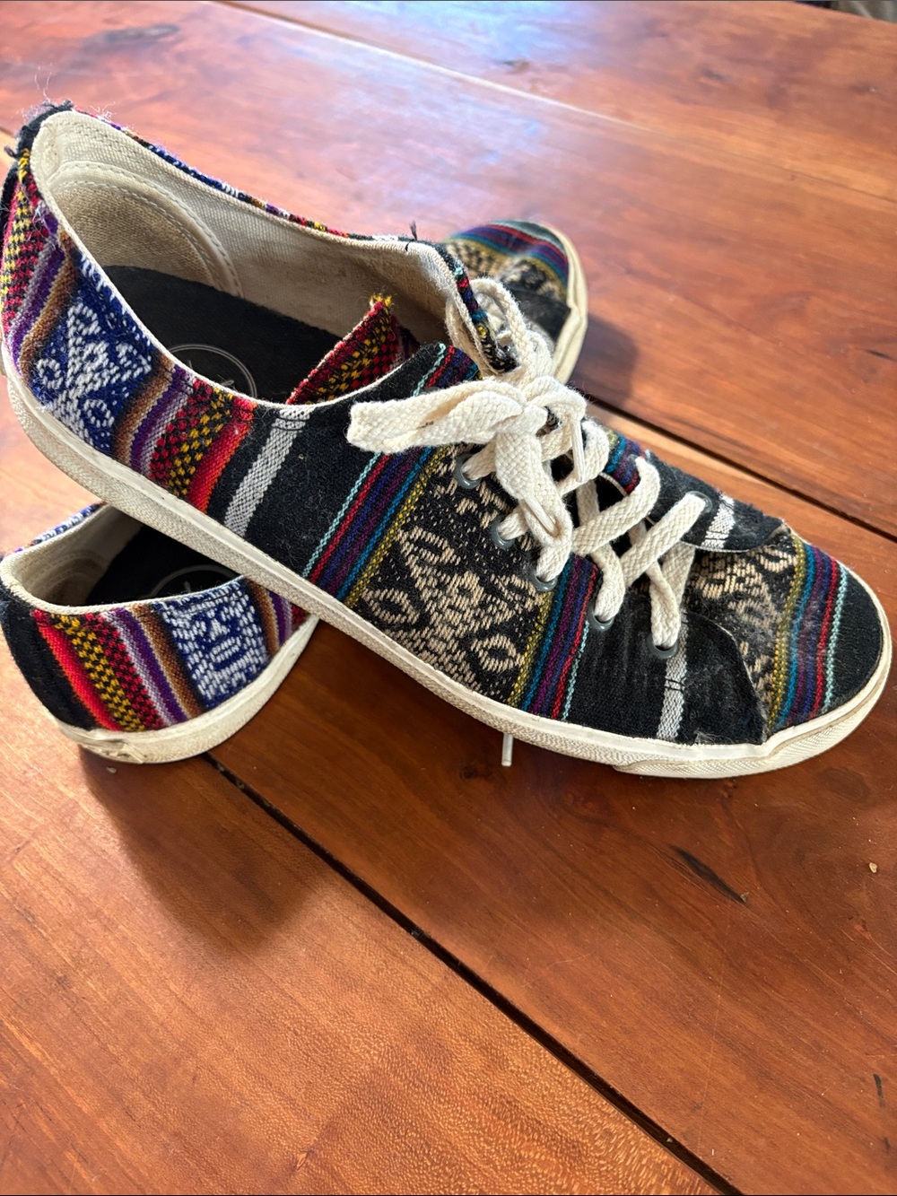INKKAS Low Men's Size 10 Women’s 12 Fabric Aztec Pattern Shoes Sneakers Festival